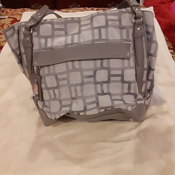Nine West Grey Purse w/Double. Strap, Snap Closure, Zip Pockets in Front & Back - Picture 3 of 4